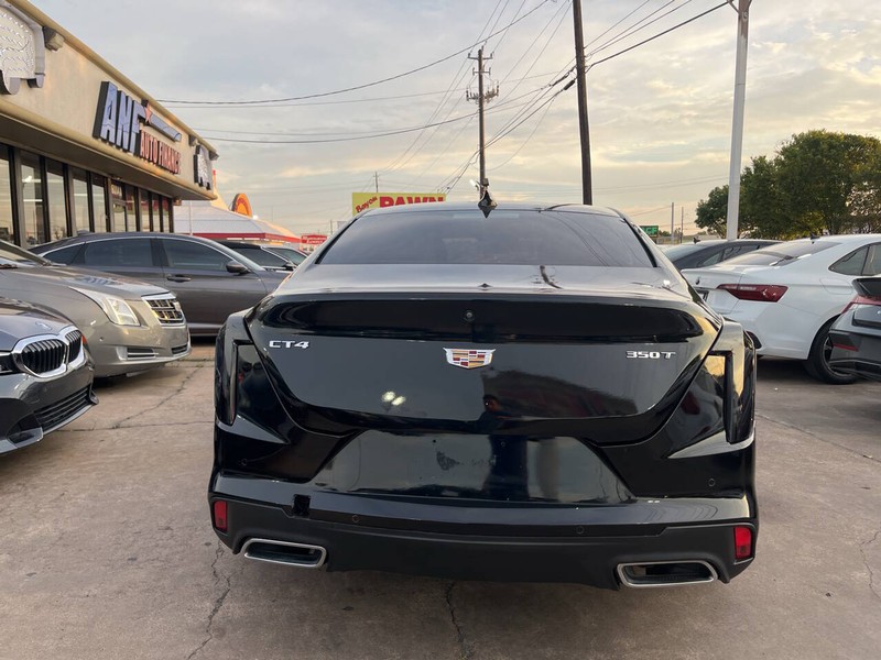 Cadillac CT4 Vehicle Image 04