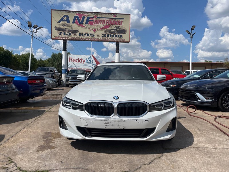 BMW 3 Series Vehicle Image 02