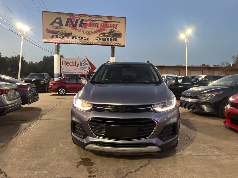 Chevrolet Trax Vehicle Image 02