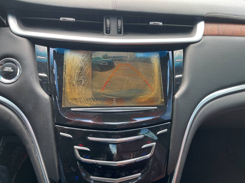 Cadillac XTS Vehicle Image 11