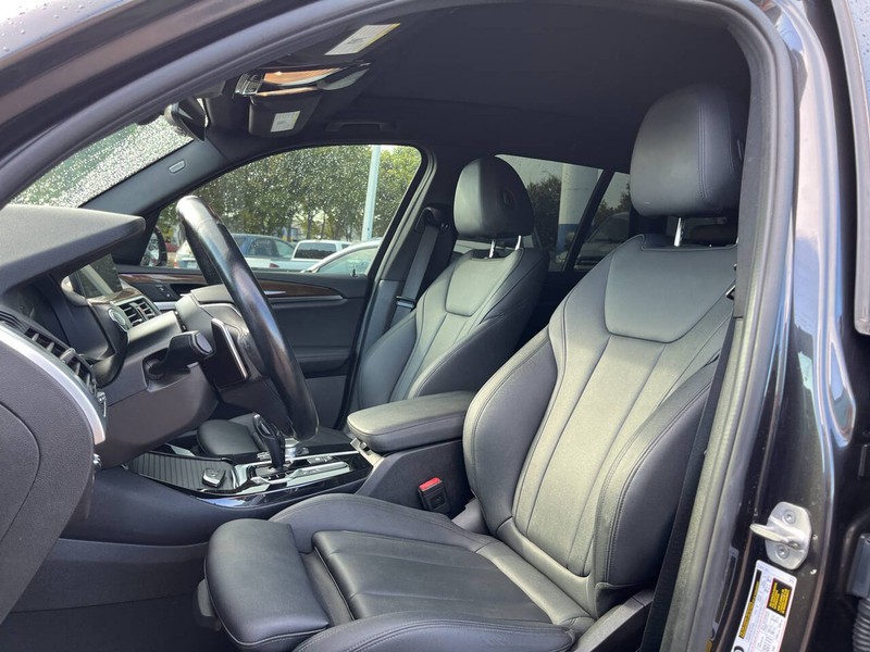 BMW X3 Vehicle Image 10