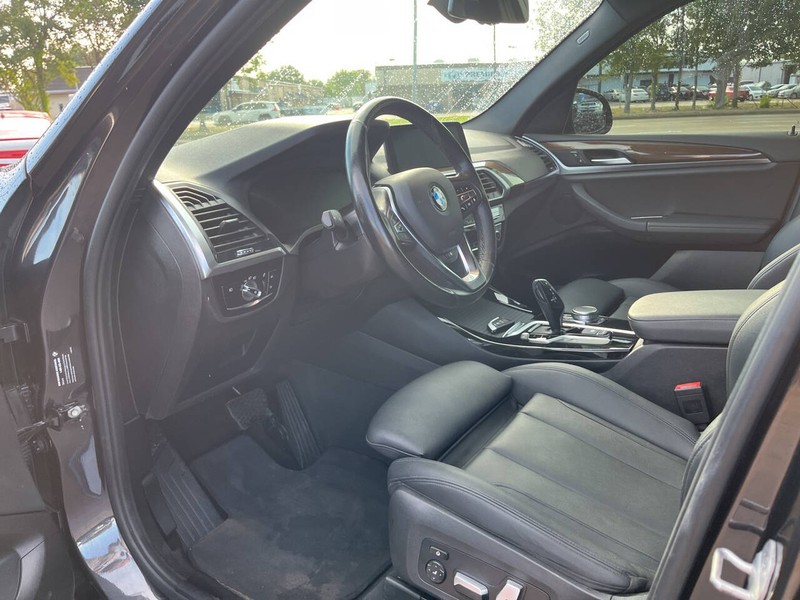 BMW X3 Vehicle Image 11