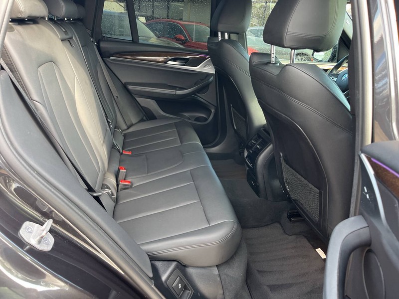 BMW X3 Vehicle Image 13