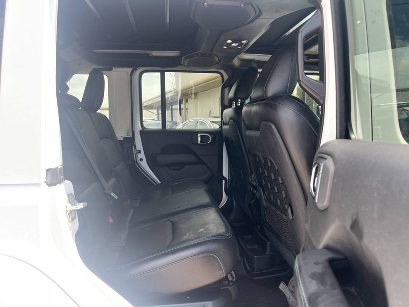Jeep Wrangler Unlimited Vehicle Image 10