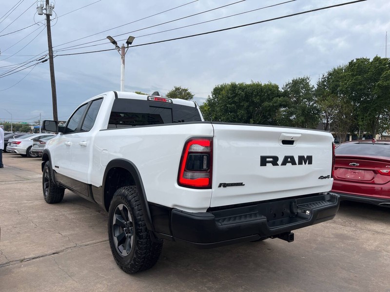 Ram 1500 Vehicle Image 03