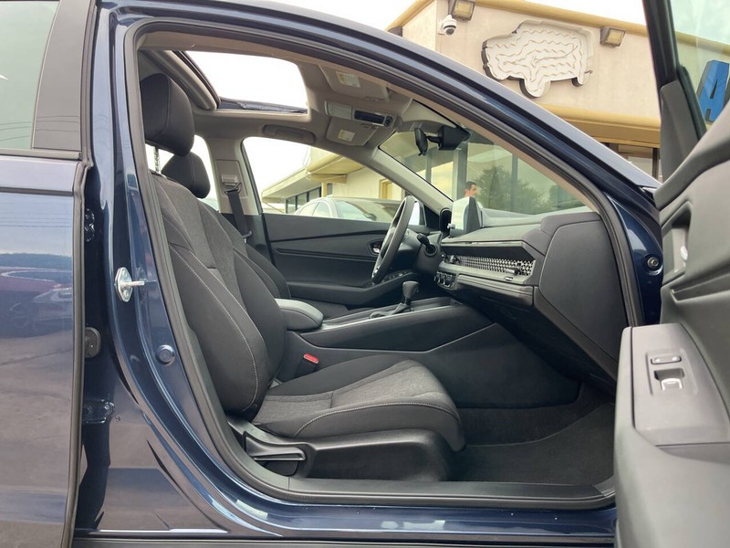 Honda Accord Vehicle Image 11