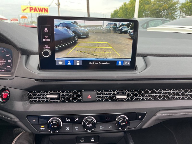 Honda Accord Vehicle Image 12