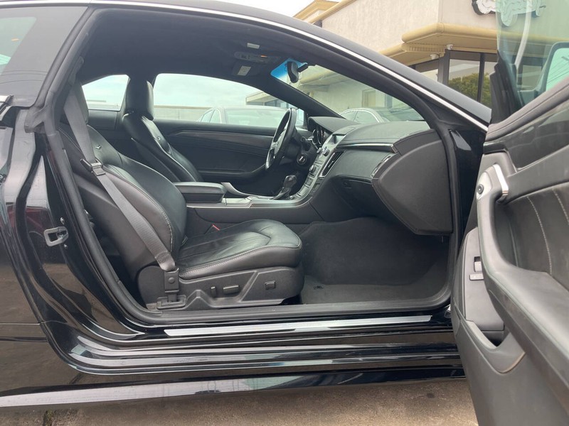 Cadillac CTS Vehicle Image 10