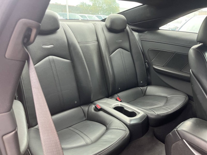 Cadillac CTS Vehicle Image 11