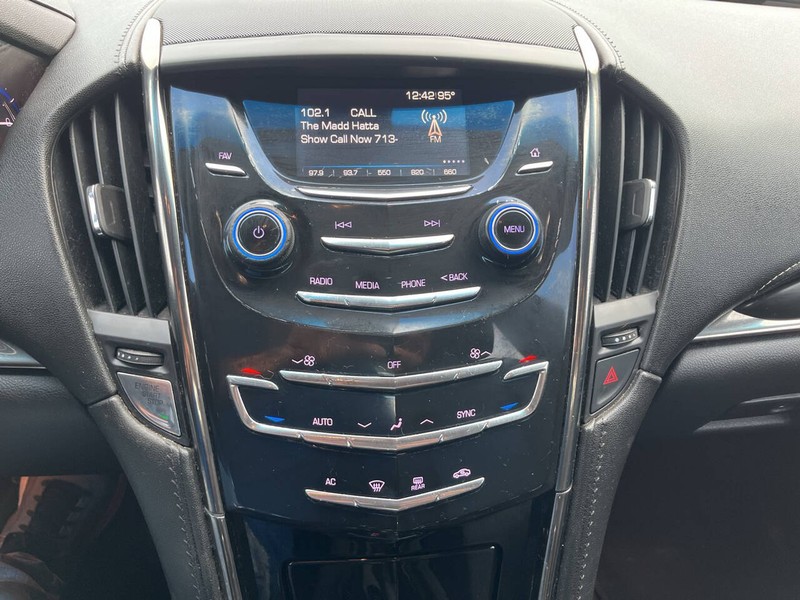 Cadillac ATS Sedan Vehicle Image 12