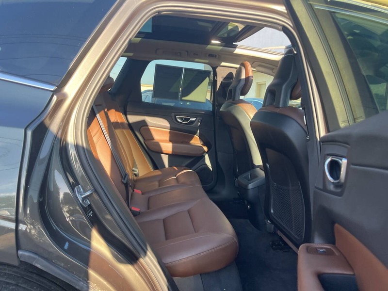 Volvo XC60 Vehicle Image 10