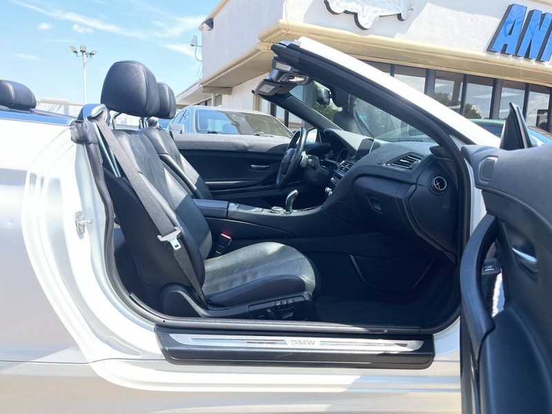BMW 6 Series Vehicle Image 11