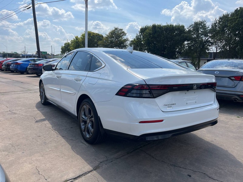 Honda Accord Sedan Vehicle Image 03