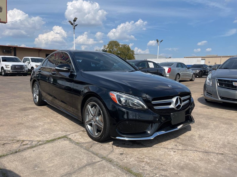 Mercedes-Benz C-Class Vehicle Image 06