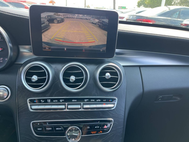 Mercedes-Benz C-Class Vehicle Image 12