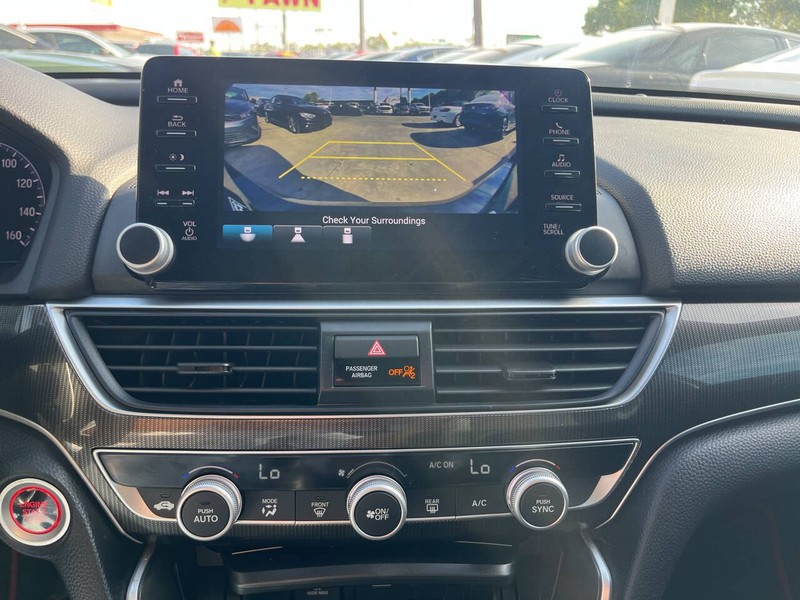 Honda Accord Sedan Vehicle Image 12