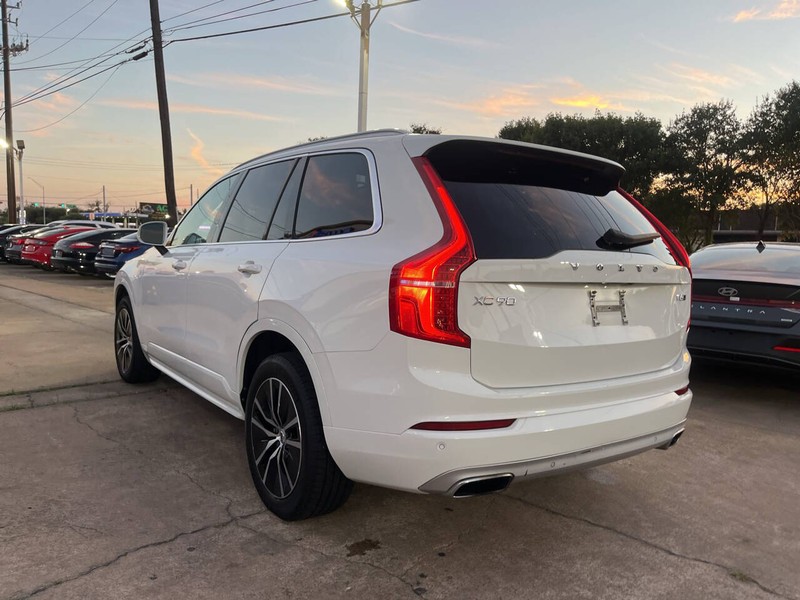 Volvo XC90 Vehicle Image 03