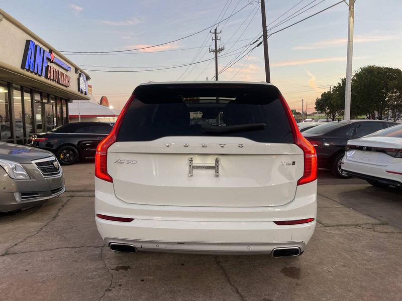 Volvo XC90 Vehicle Image 04