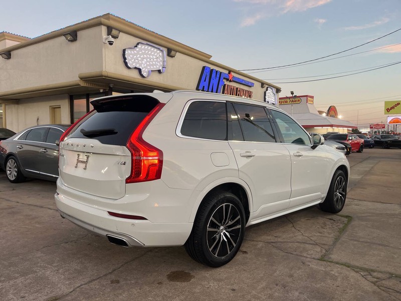 Volvo XC90 Vehicle Image 05