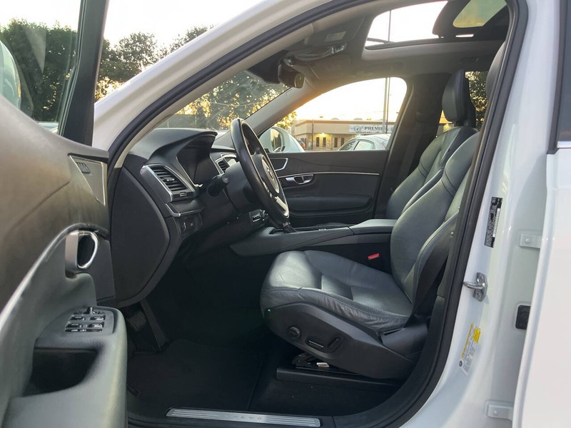 Volvo XC90 Vehicle Image 07