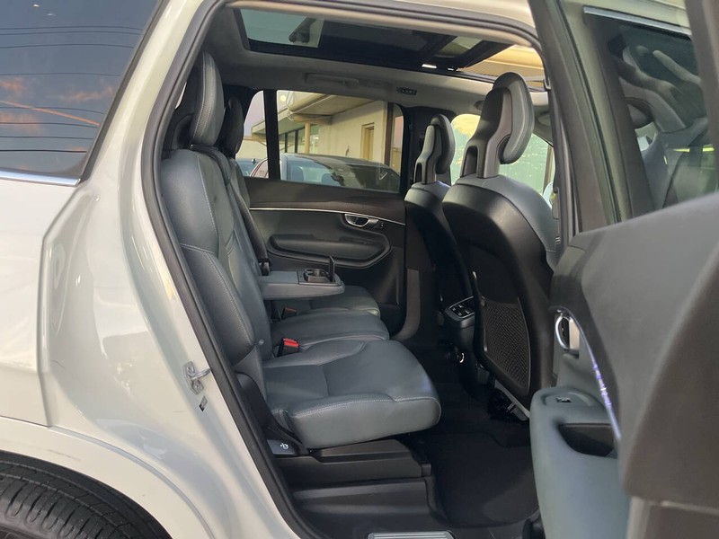 Volvo XC90 Vehicle Image 11
