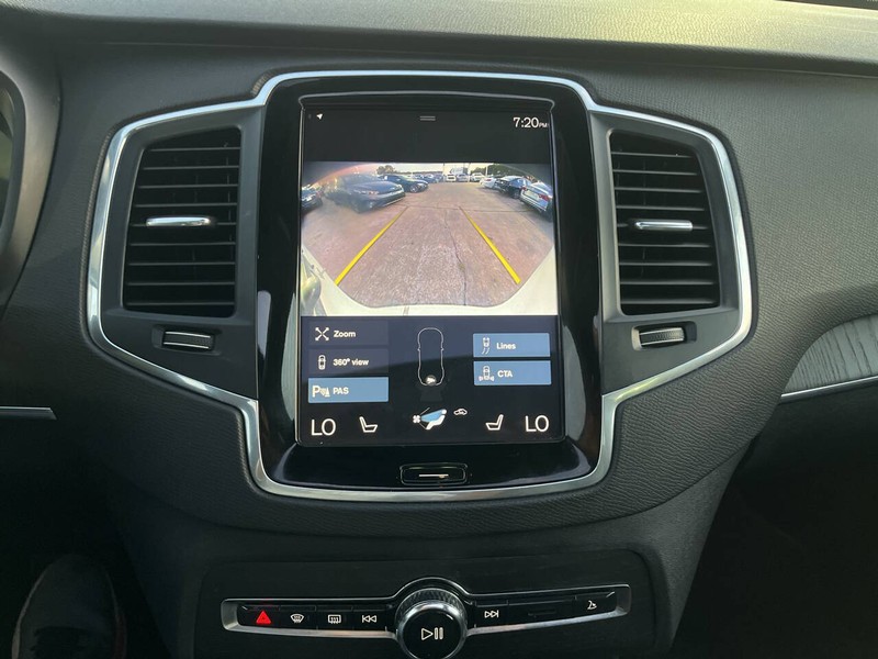 Volvo XC90 Vehicle Image 14