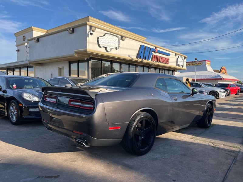 Dodge Challenger Vehicle Image 06
