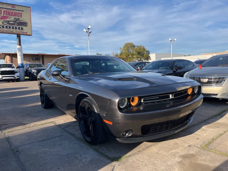 Dodge Challenger Vehicle Image 08