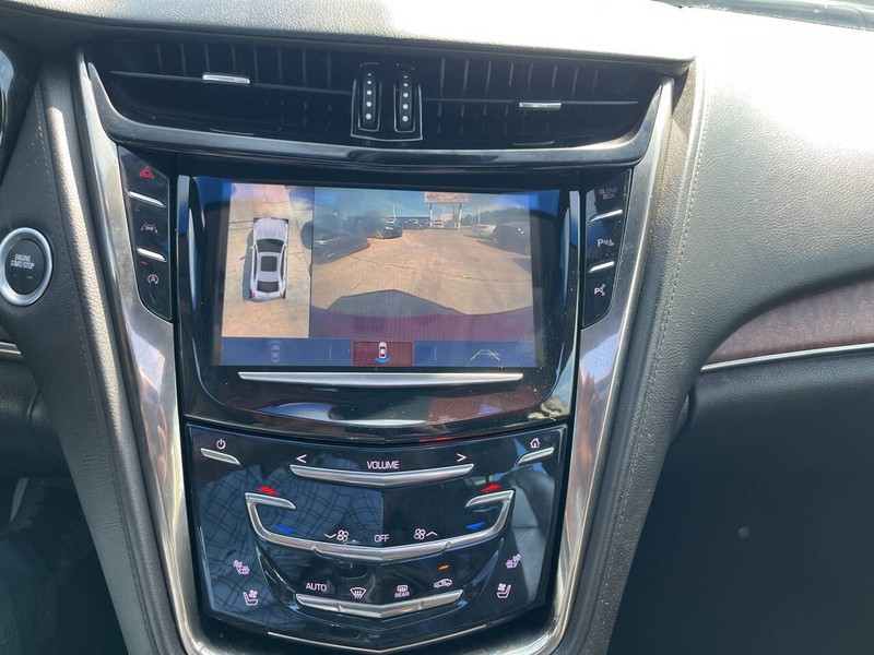 Cadillac CTS Sedan Vehicle Image 12