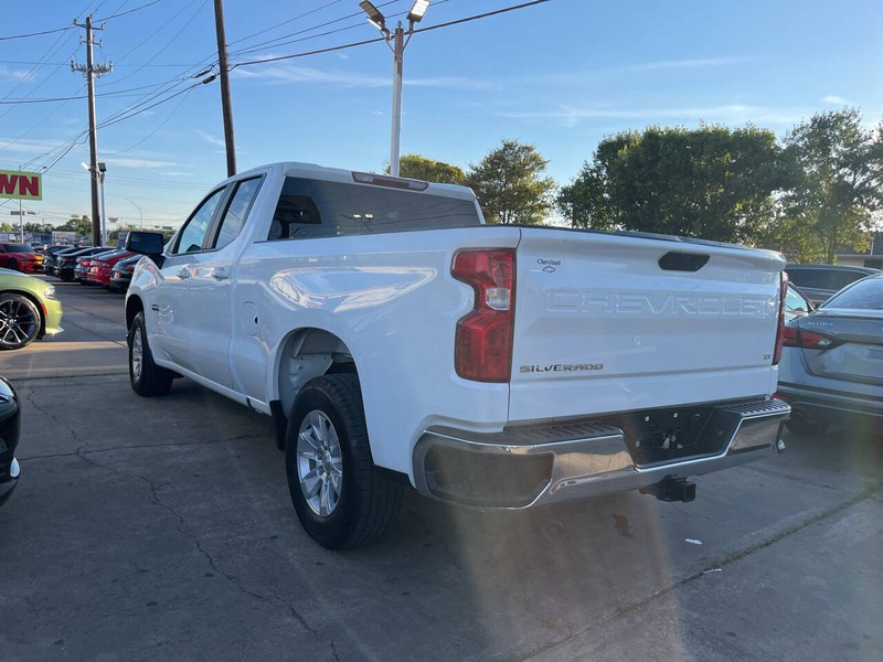 Chevrolet Silverado 1500 Vehicle Image 03
