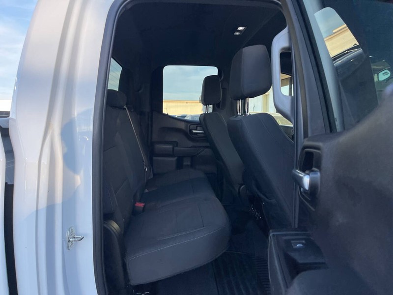 Chevrolet Silverado 1500 Vehicle Image 10