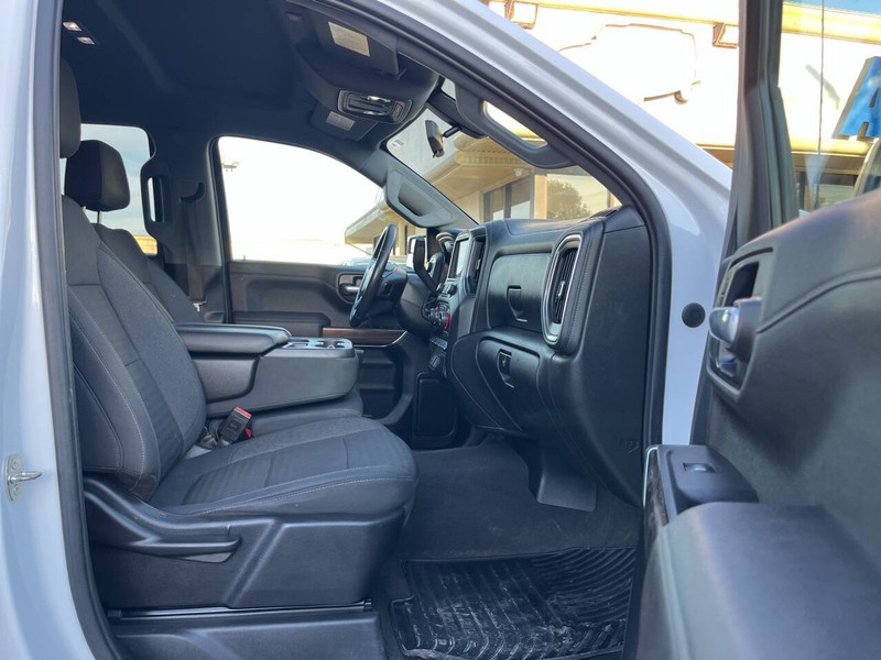 Chevrolet Silverado 1500 Vehicle Image 12