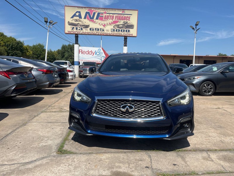 INFINITI Q50 Vehicle Image 02