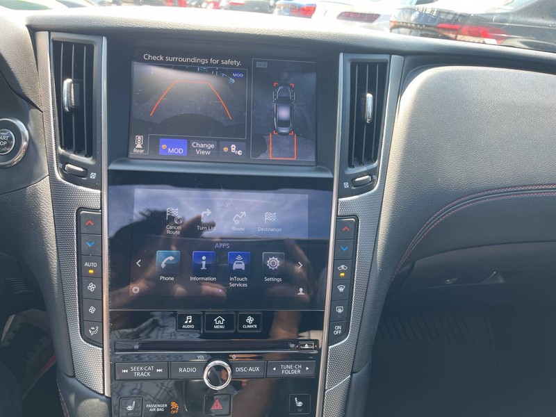 INFINITI Q50 Vehicle Image 13