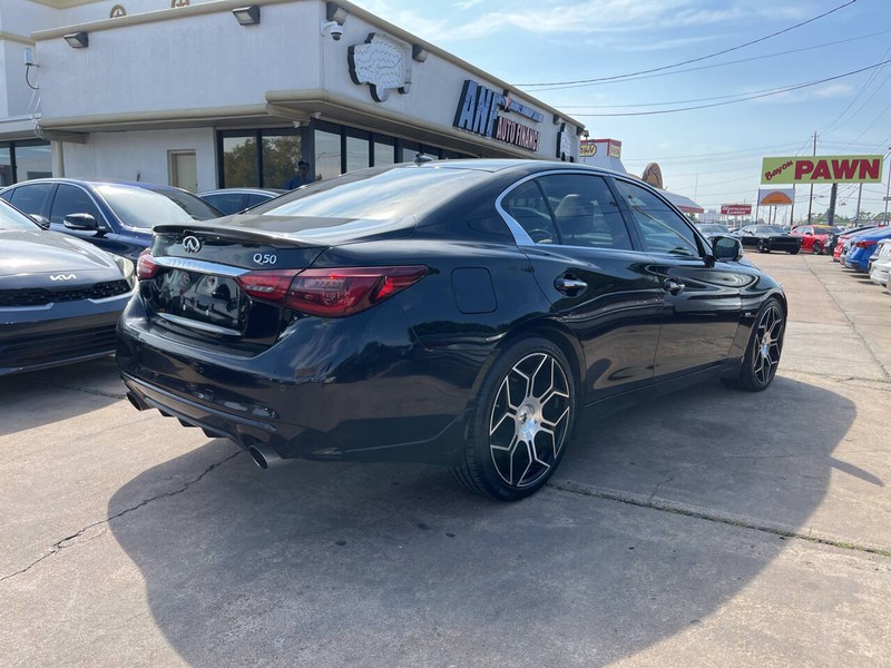 INFINITI Q50 Vehicle Image 05