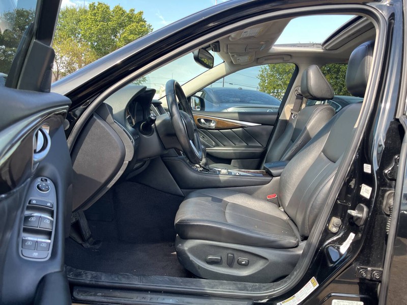 INFINITI Q50 Vehicle Image 07
