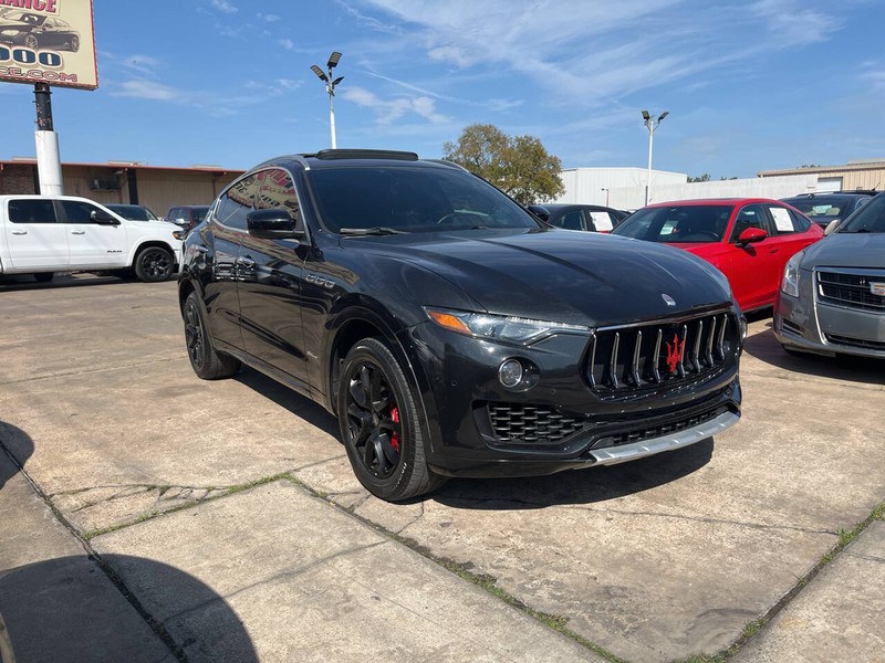 Maserati Levante Vehicle Image 06