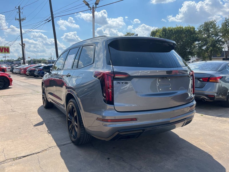 Cadillac XT6 Vehicle Image 03