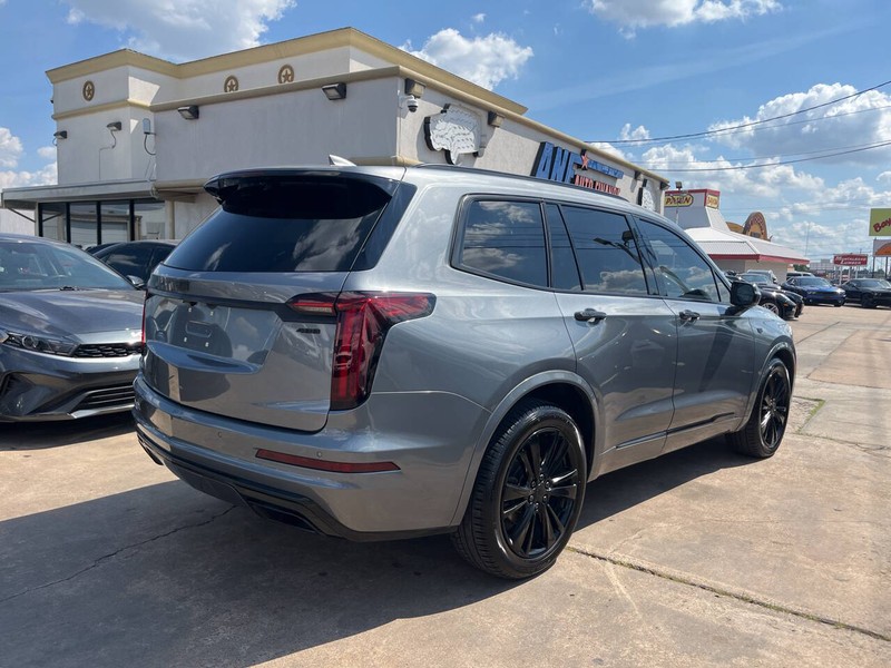 Cadillac XT6 Vehicle Image 05