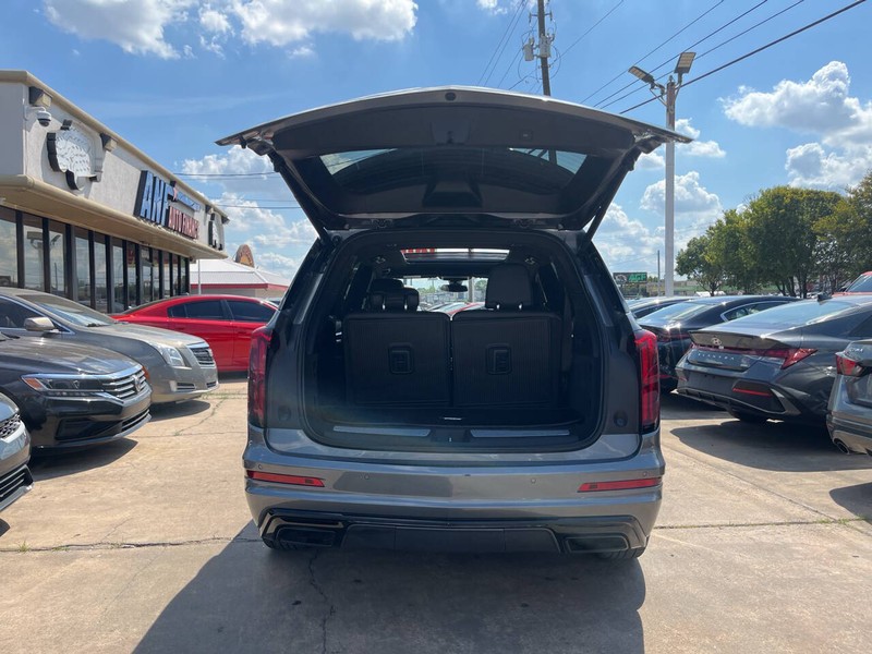 Cadillac XT6 Vehicle Image 10