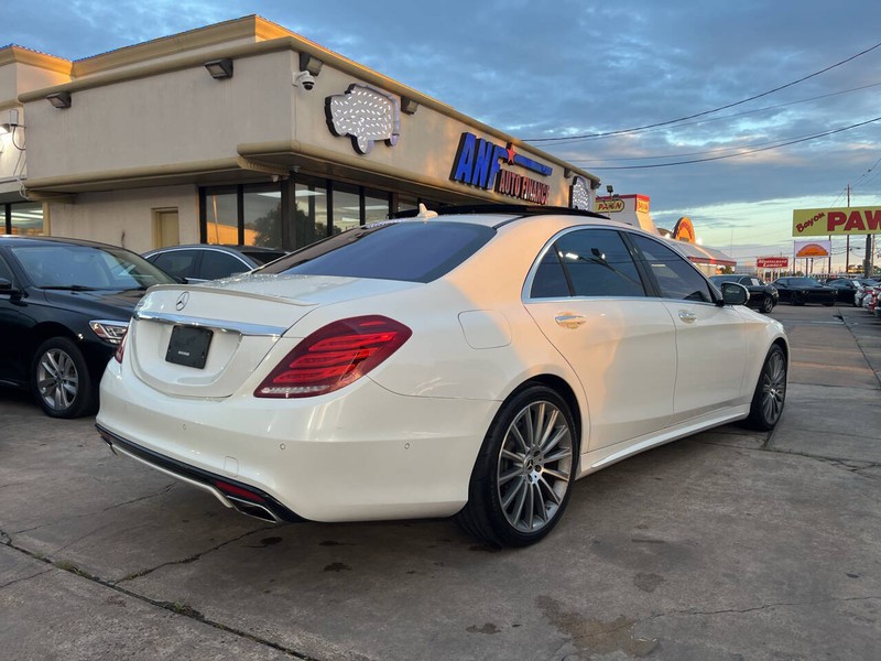 Mercedes-Benz S-Class Vehicle Image 05