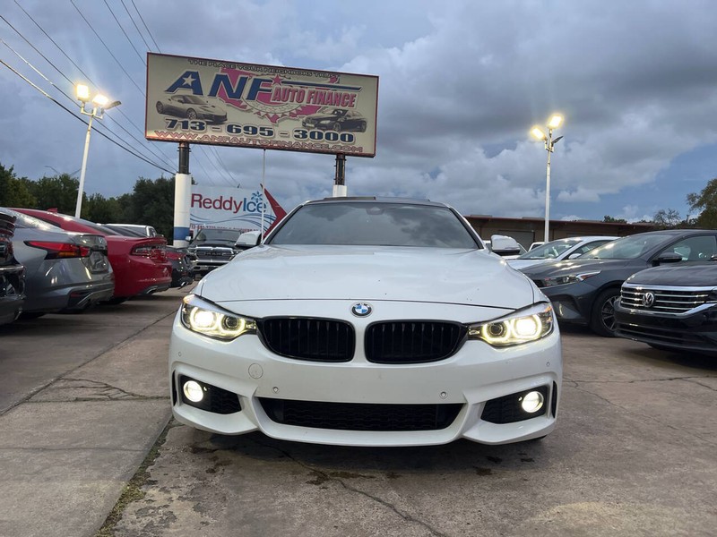 BMW 4 Series Vehicle Image 02
