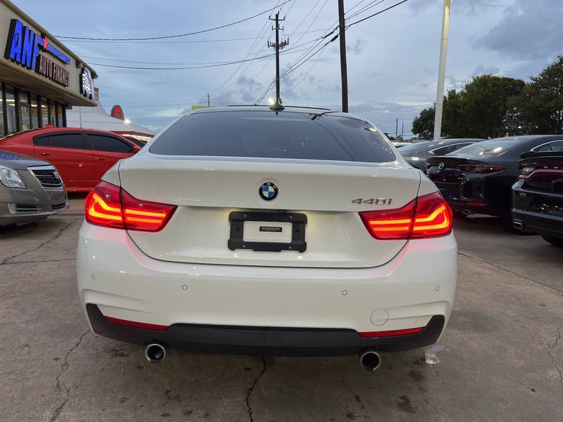 BMW 4 Series Vehicle Image 04