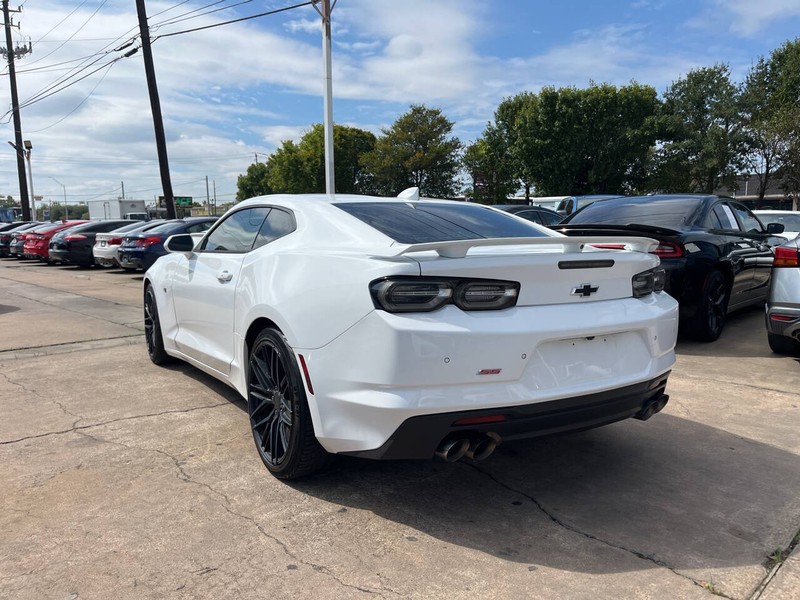 Chevrolet Camaro Vehicle Image 03