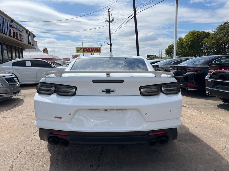 Chevrolet Camaro Vehicle Image 04