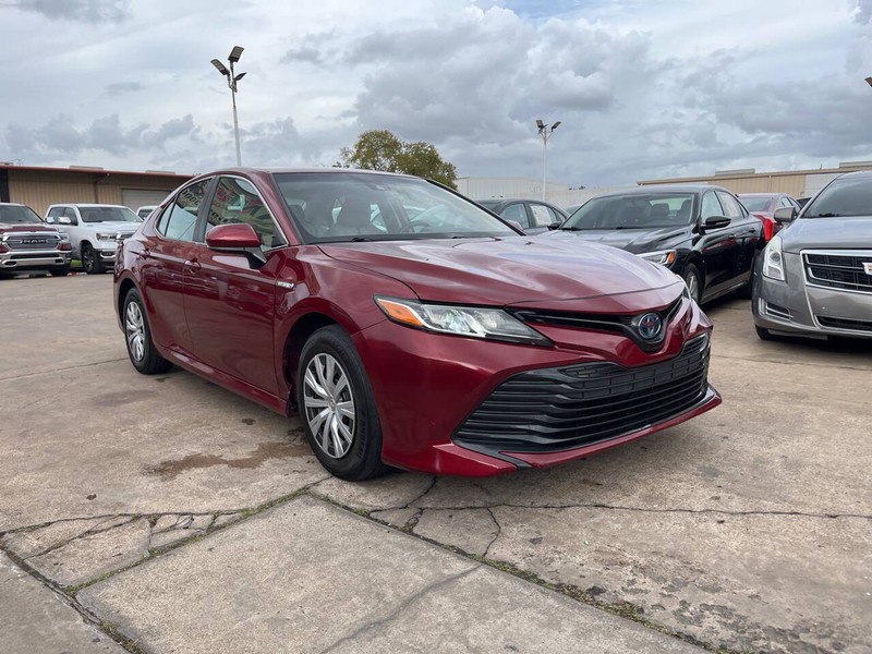Toyota Camry Hybrid Vehicle Image 06
