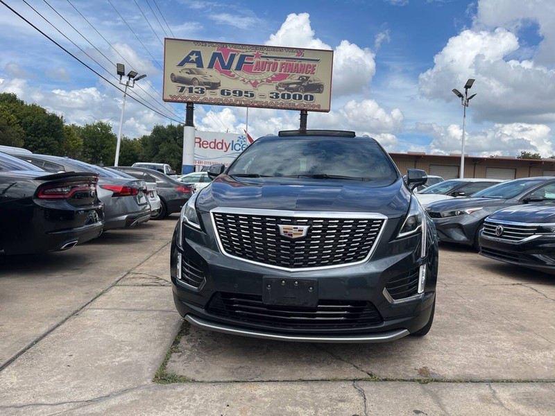 Cadillac XT5 Vehicle Image 02