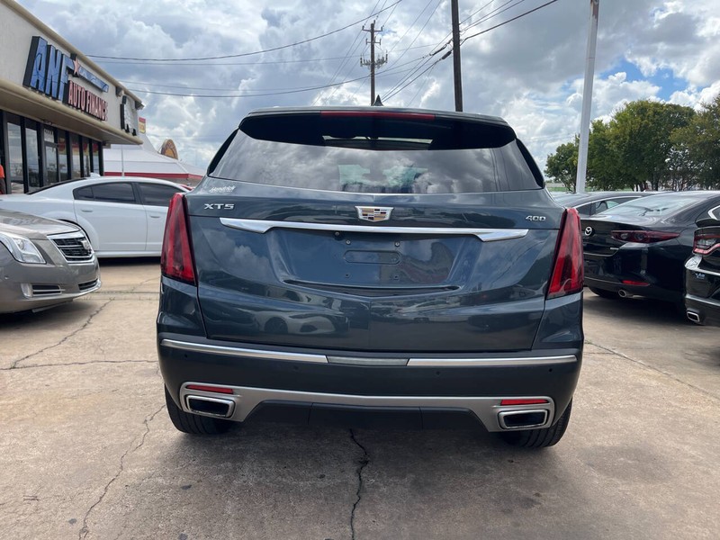 Cadillac XT5 Vehicle Image 04