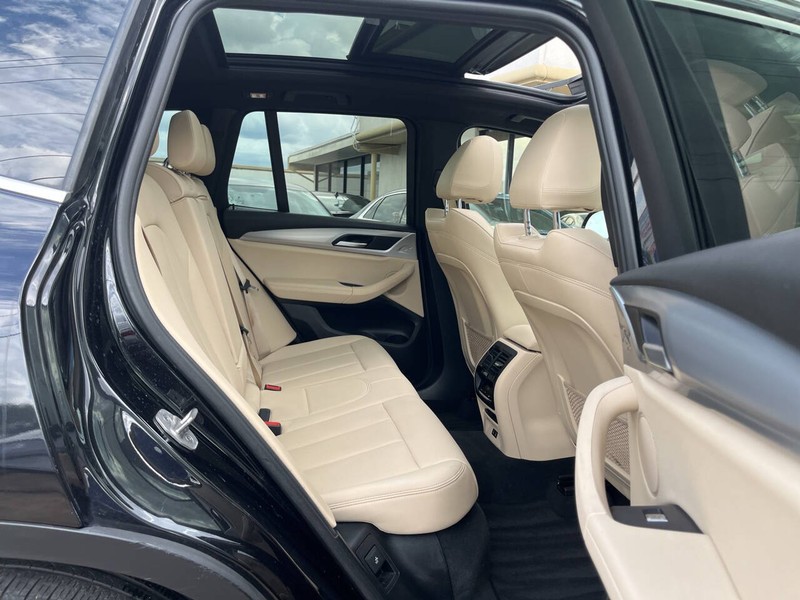 BMW X3 Vehicle Image 10