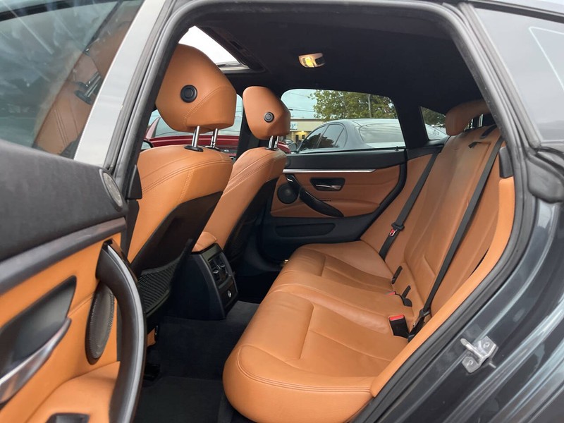 BMW 4 Series Vehicle Image 08